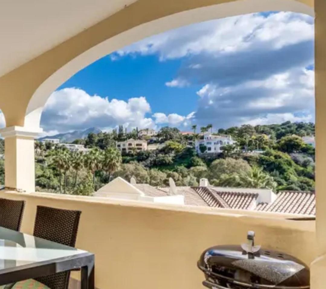 Bedroom, With A Share Bathroom In A Bed And Breakfast Place Malaga Exterior photo